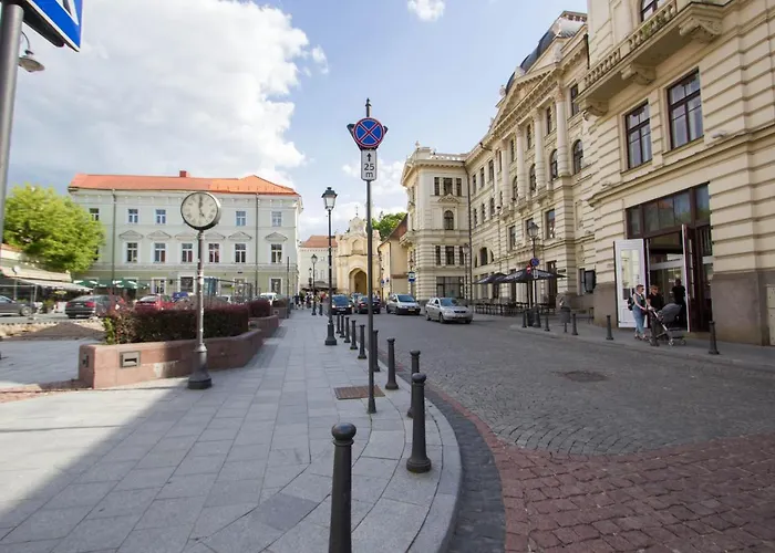 Historic Central Apartment